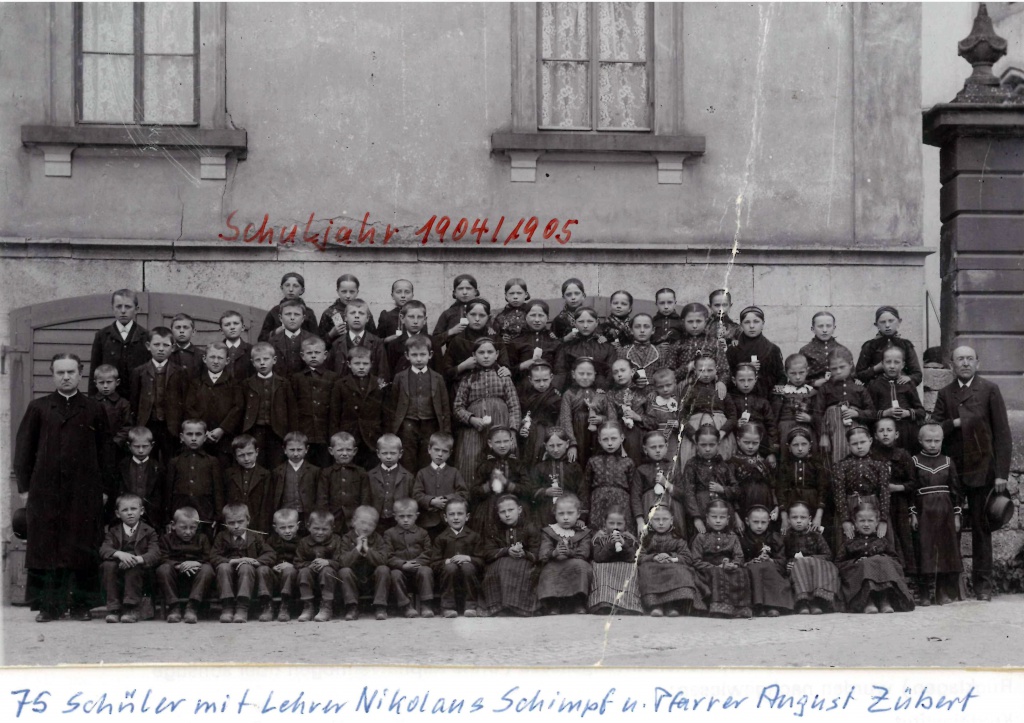 Vergrößern 1904-Schulklasse-1.jpg