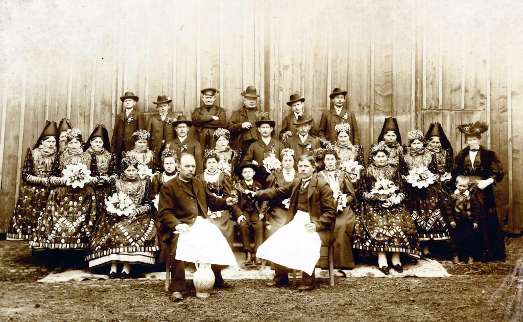 Zoom-In 1928-Bauernhochzeit-1.jpg