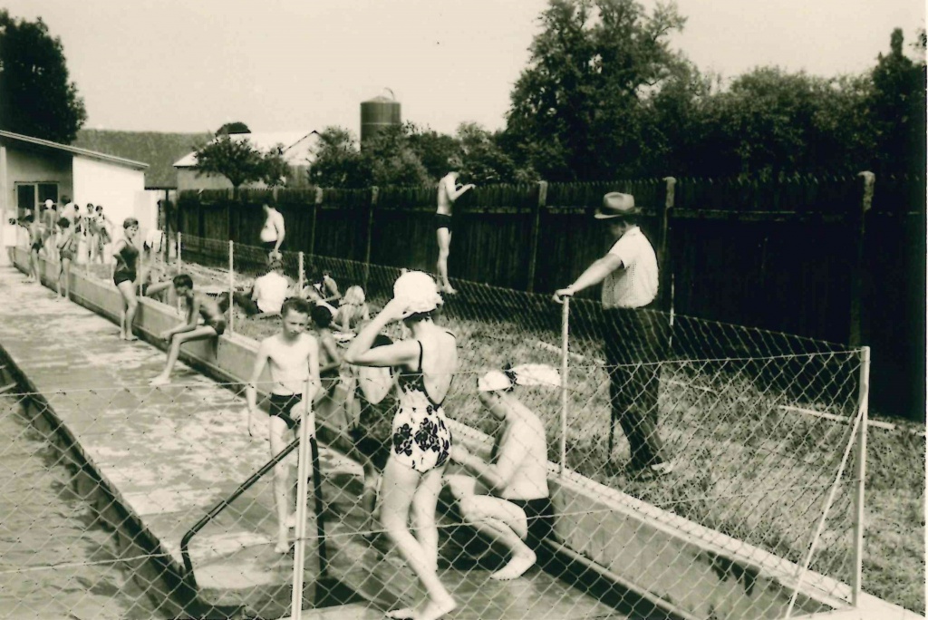 Vergrößern Pfarrfest-2016-Buch-Hoos-2-77.jpg