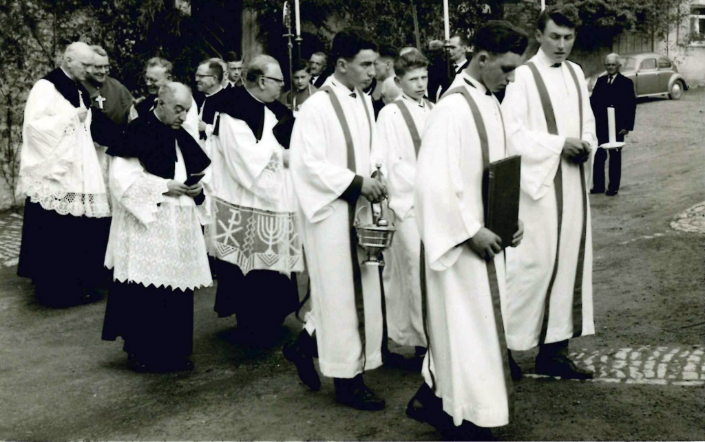 1961 Besuch Bischof.jpg