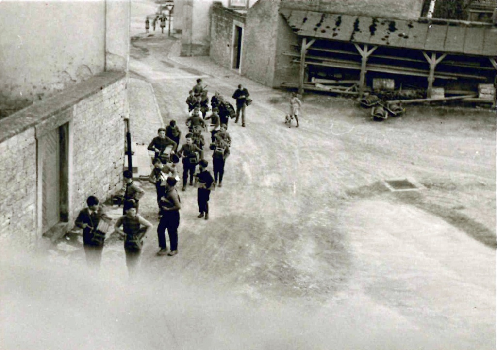 Zoom-In 1954.04.16 - Rumpelkinder.jpg