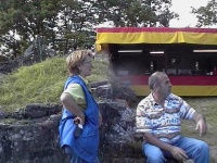 2002 - Burgfest Aufbau (20).JPG