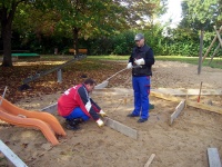 2007.10 - Spielplatzrenovierung (06).JPG