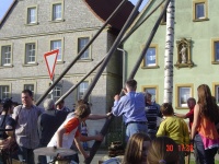 2005.04.30 - Maibaum (20).JPG