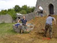 2005.08.27 - Arbeitseinsatz Reichelsburg (04).JPG