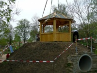2009.04.16 - Spielplatzbau (02).JPG