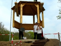 2009.04.16 - Spielplatzbau (06).JPG