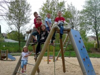2009.04.16 - Spielplatzbau (07).JPG