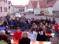 2009.04.30 - Maibaumaufstellen (03).JPG