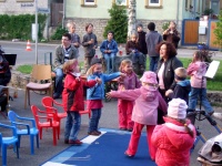 2009.04.30 - Maibaumaufstellen (17).JPG