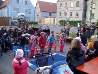 2009.04.30 - Maibaumaufstellen (18).JPG