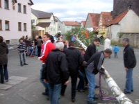 2008.04.30 - Maibaumaufstellen (11).JPG
