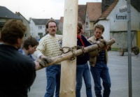 1988.04.30 - Maibaum (3).jpg