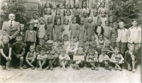 1944-Schulklasse.jpg