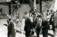 1950.07 - Abholung Pfarrer Diener in Aub 6.jpg