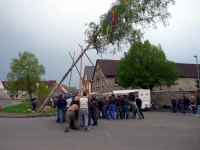 2010.04.30 - Maibaum (38).JPG