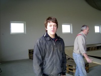 2006.04.15 - Bühne bauen (25).JPG